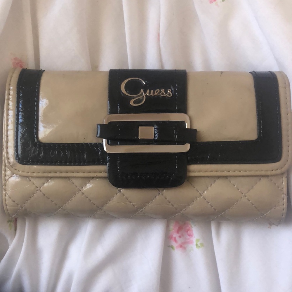 Guess Wallet